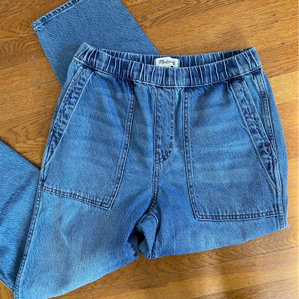 Madewell Pull-On Relaxed Jeans in Beswick Wash - Size Small